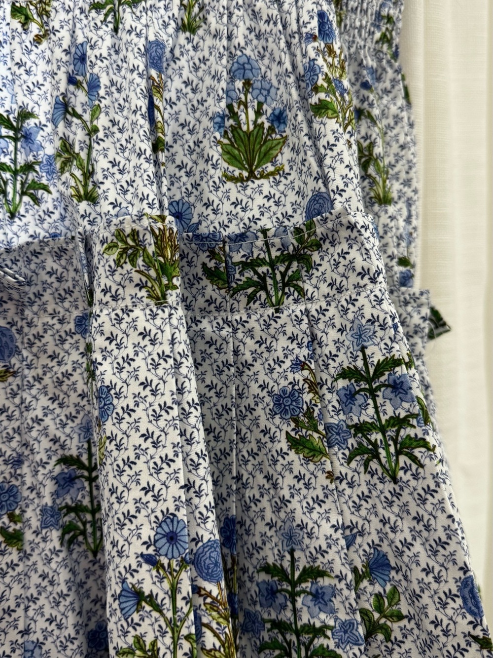 Hill House Mini Charlotte Nap Dress in Blue Floral, M NWOT - Picture 2 of 5